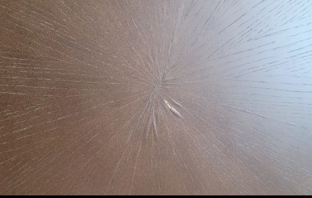 Две нови  холни маси голяма и малка от дърво