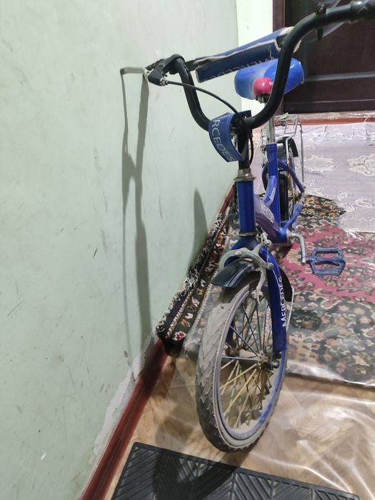 Велосипед, для детей , рабочий, шины не вздутые ,