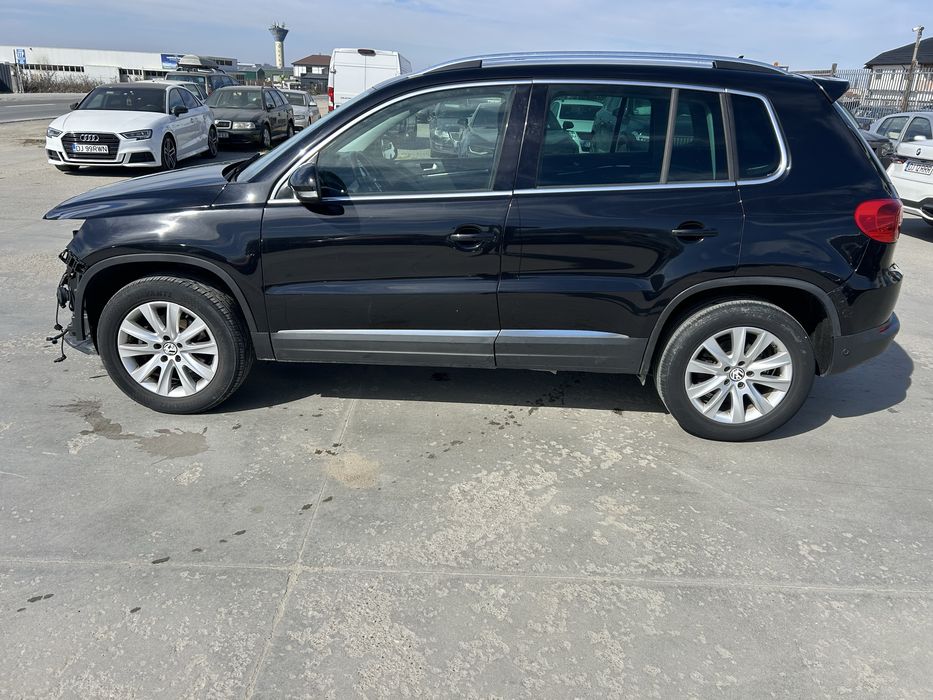 Vw tiguan 2012 avariat  parte dreapta fata   motor 1.4 tsi