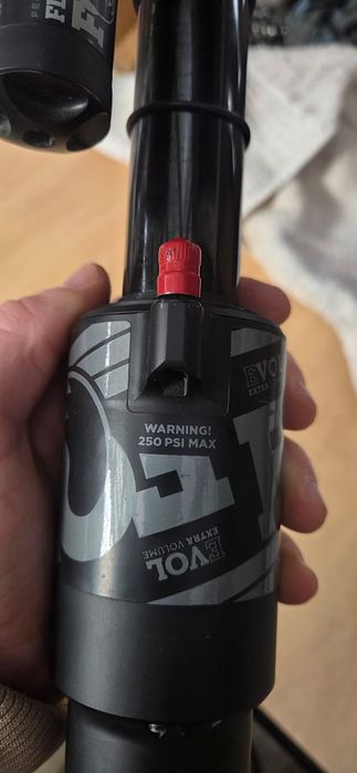 Fox float x2 elite 267x89