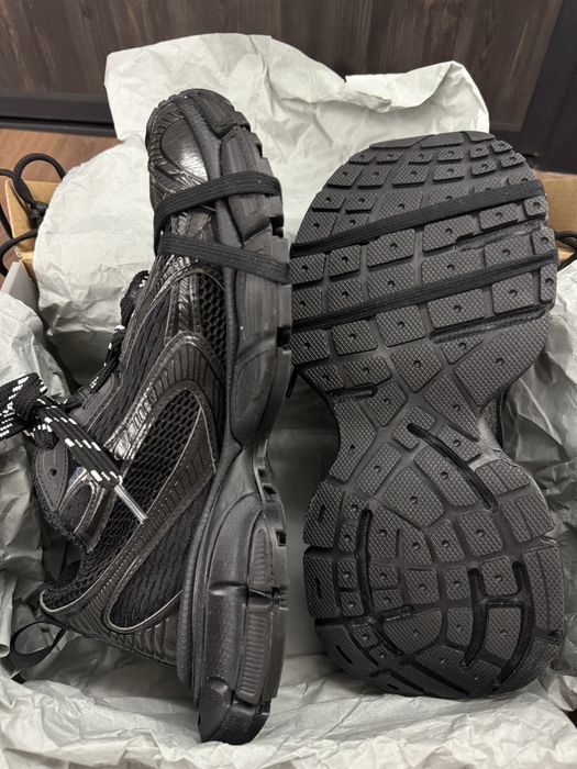 Balenciaga 3XL Panelled Sneakers black