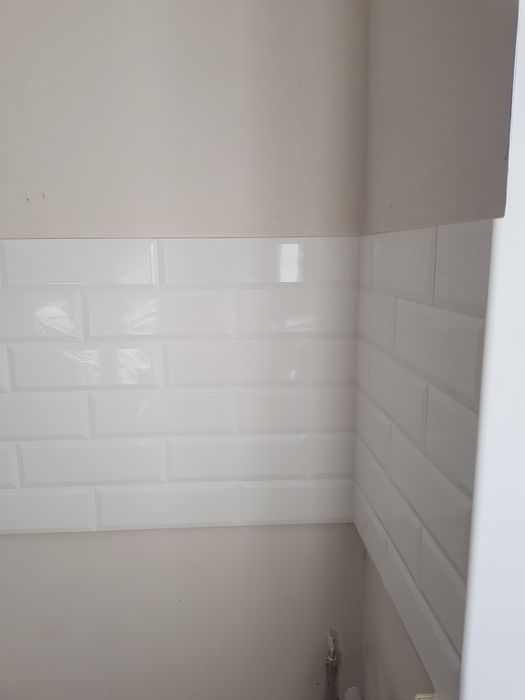 Сантехник, кафельщик