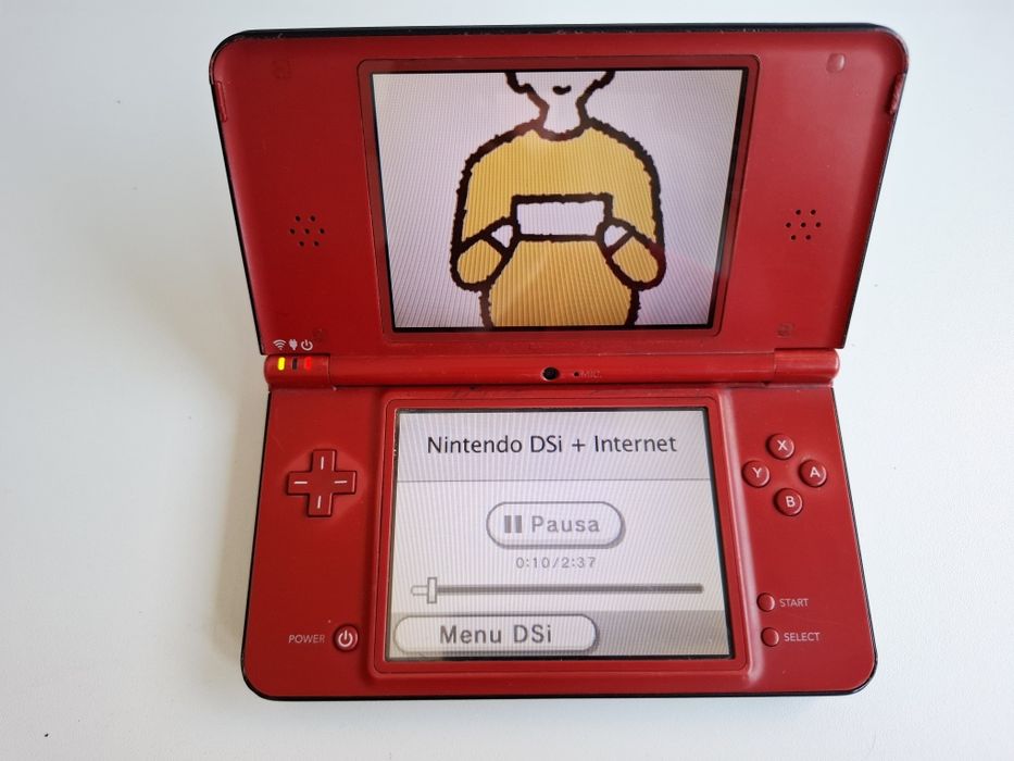 Consola Nintendo DSi XL Super Mario 25th Anniversary Ed Red With DS case & charger
