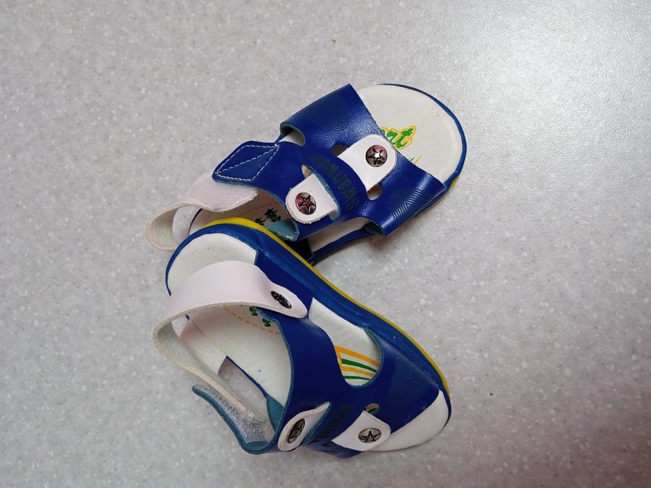 Кроссовки обувь детская