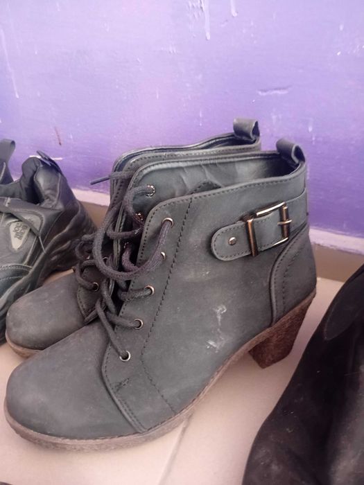 Все пары по 200 тг