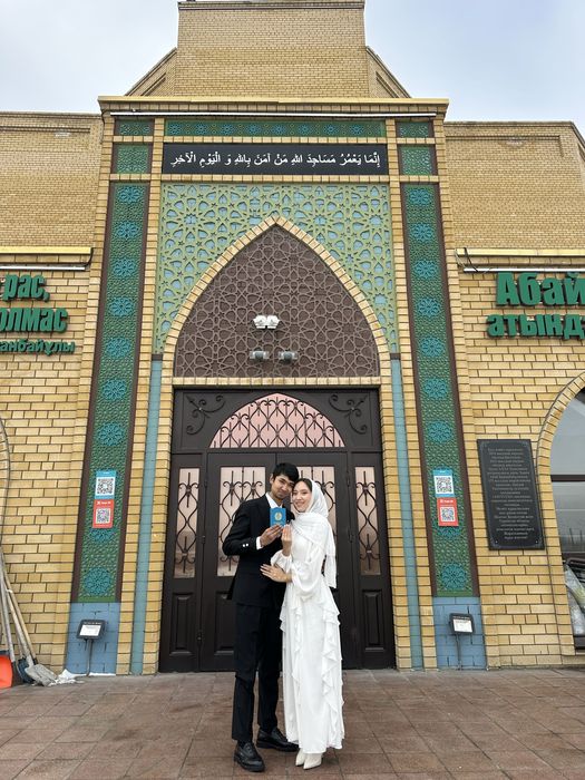 Красивое платье на никях город Семей