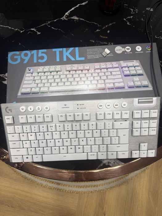 Tastatura logitech g915 tkl