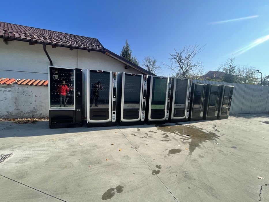 Automate vendomat vitrine snak&sucuri echipate complet garantie 6 luni