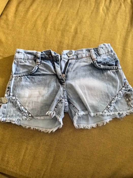 Дрехи за госпожица