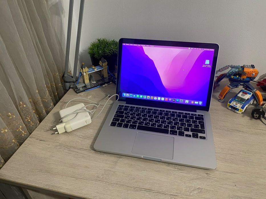 Macbook Pro 13 в отличном состоянии
