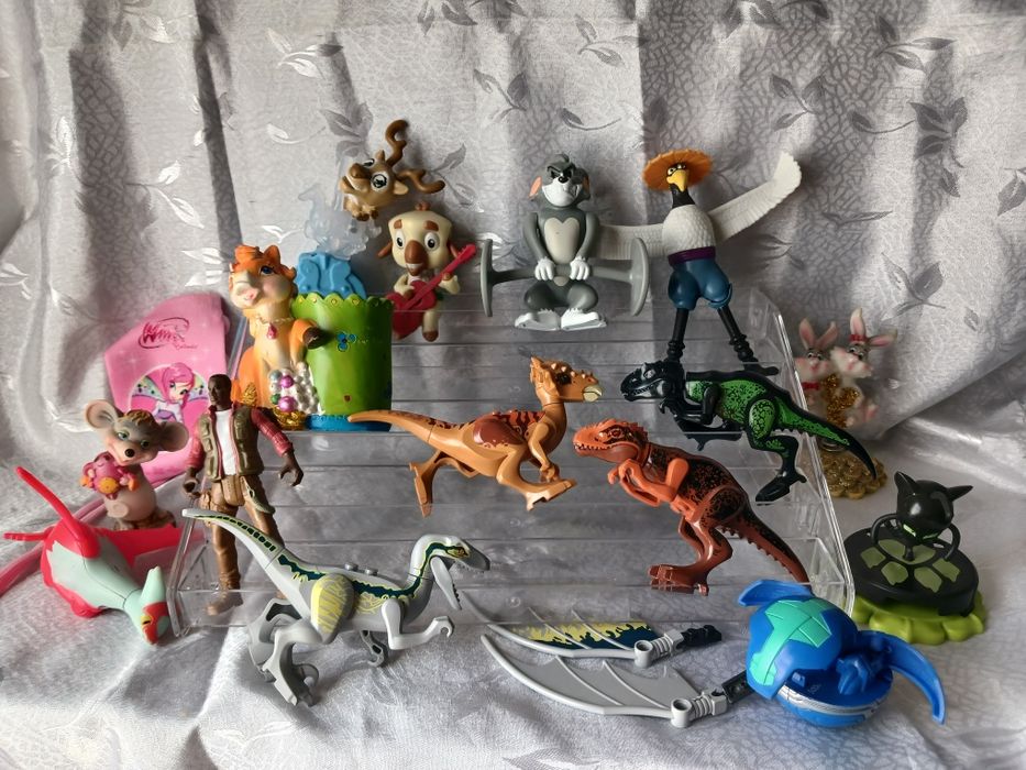 Фигурки из киндеров