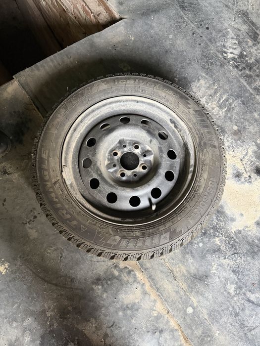 Продам зимнюю резину на приору