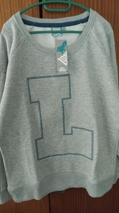 Ватирана блуза -нова