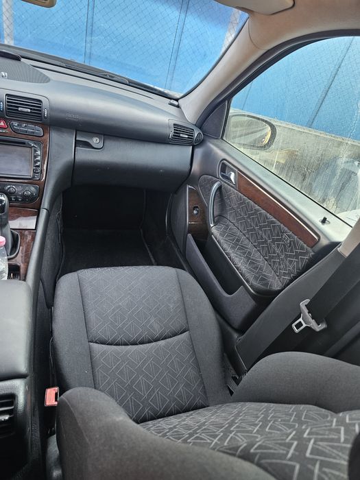 Mercedes w203 цяла за части