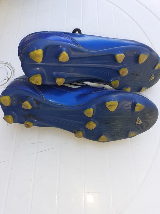 Футболни обувки 35 1/2