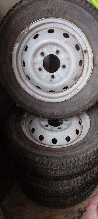 Авторезина на  Мазда, Ниссан
