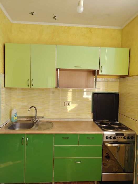 Продам  кухонный гарнитур