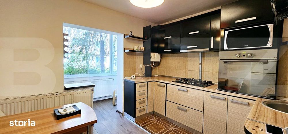 Apartament cu 3 camere, parter -Sf.Gheorghe