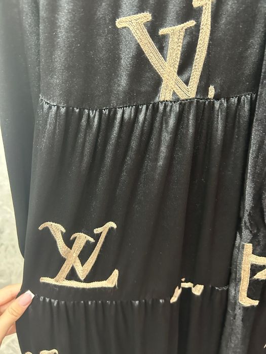 Продам платье длинное