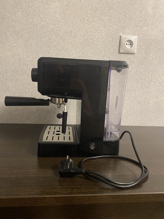 Продам кофеварку Vitek