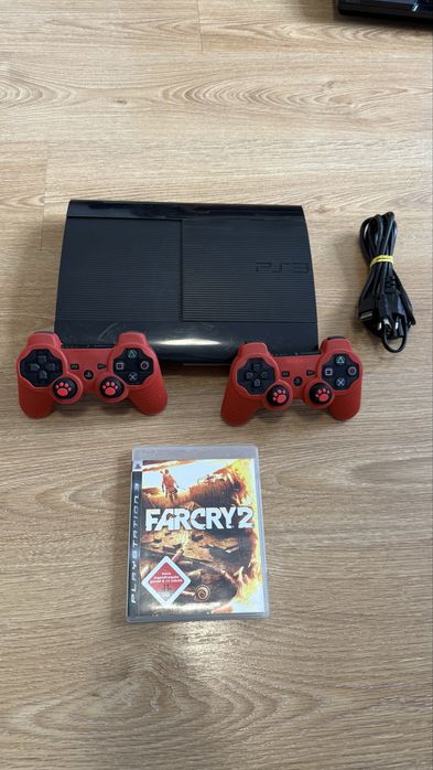 Playstation 3 (PS3) Super Slim, perfect functional! + 2 MANETE + Joc!