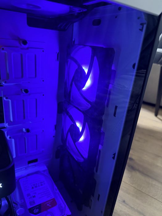 SISTEM AMD Ryzen 9 5900X, RTX 3090, 64 GB RAM PC Editare sau Gaming