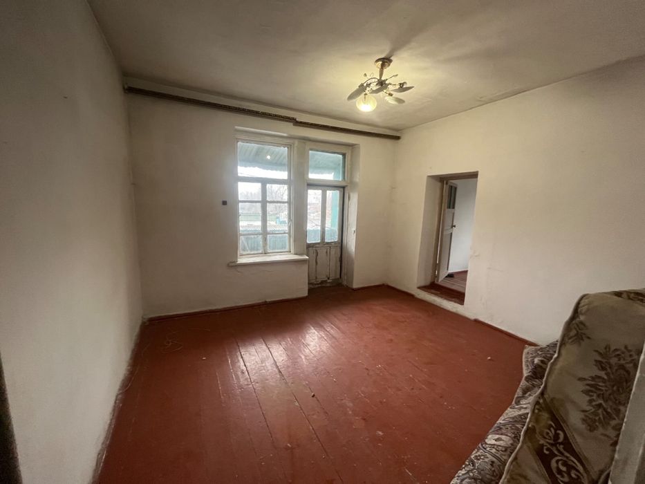 Продам  квартиру 2 этаж