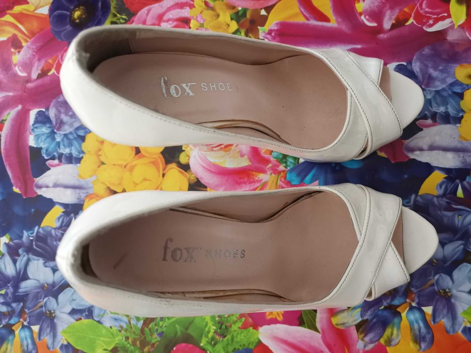 Нови запазени обувки