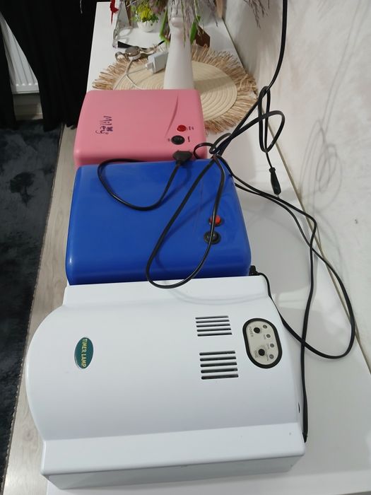 Vând lampă uv unghii