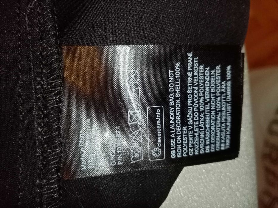 Продавам  официални черни рокли  и сива официална рокля