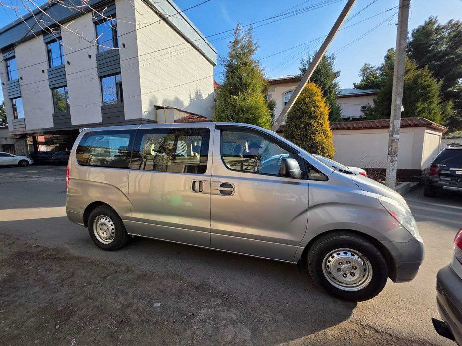 Продается HUNDAI STAREX h-1 - 7 мест 2015г