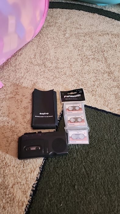 Продаётся диктофон SANYO