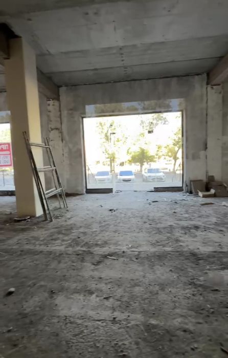 Продается коммерческое помещение Массив Ялангач 652кв.м
2 линия