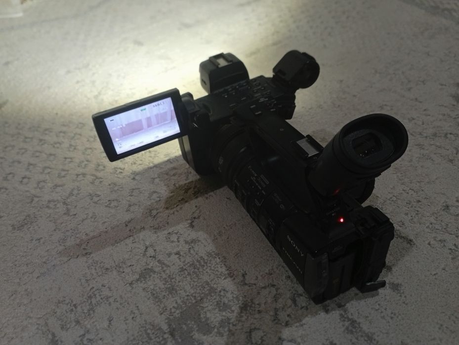 Продается камера sony hxr-nx3