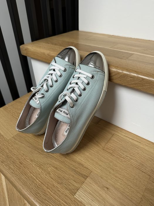 Adidasi / Tenesi Miu Miu originali