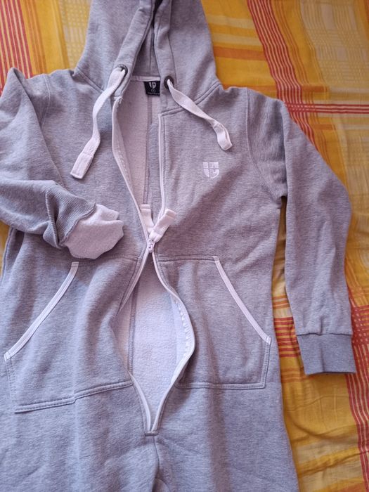 Geacă, palton și salopetă