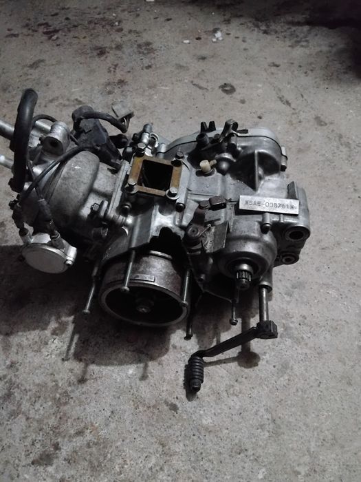 Motor Yamaha 125 cm