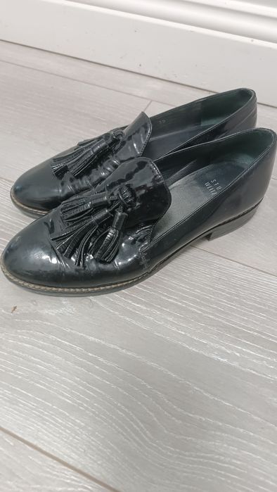 Продам женские туфли