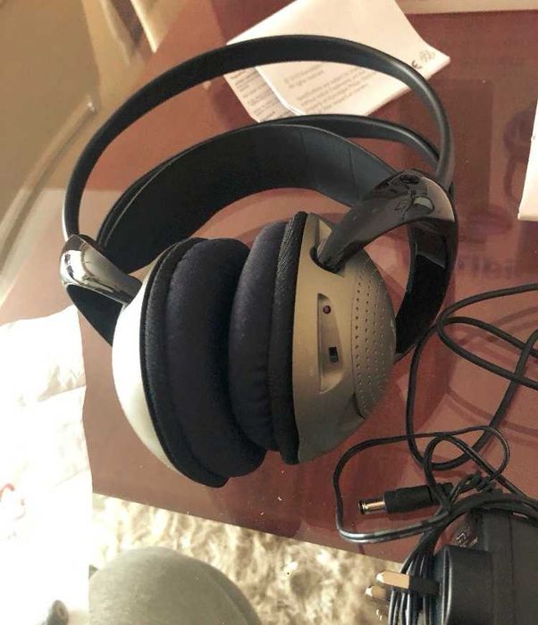 Слушалки HiFi Philips, без кабел SHC2000