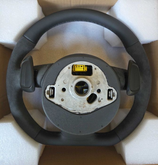 Волан Audi A3 A4 A5 A6 A7 A8 Q3 Q5 Q7 Ауди А6 S-line рязан с алкантара