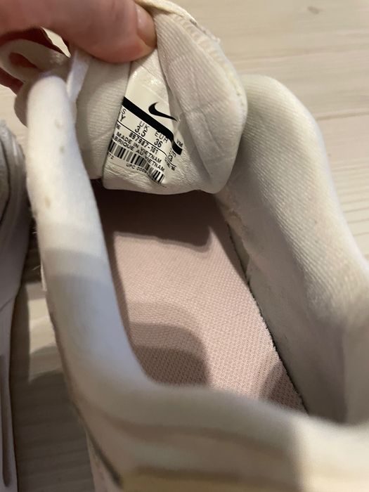 Vand Nike air max , marimea 36, 80 de lei