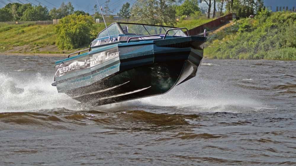 Алюминиевые лодки и катера БЕРКУТ ( Россия)