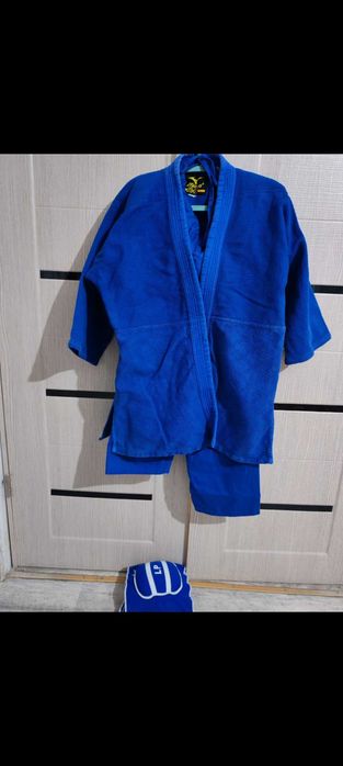 Синее кимоно на мальчика