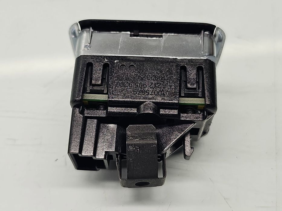 Buton deschidere haion Mercedes Clasa C (W204) [Fabr 2007-2014] A21290