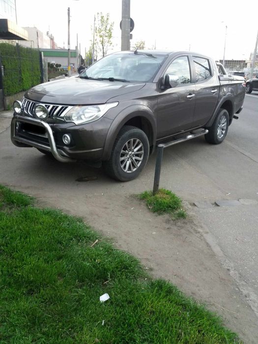 Vând Mitsubishi L200