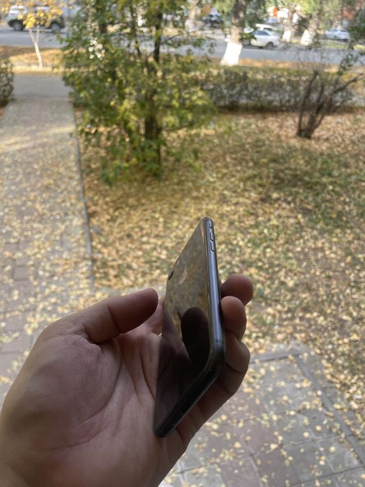 Продам исправный iPhone 8 256 GB