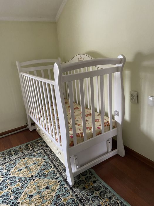 Продам манеж в отличном состояний