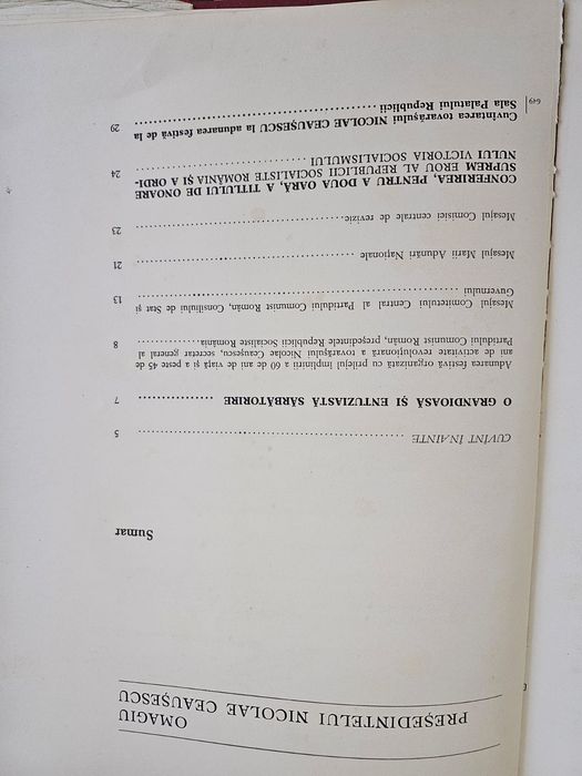 Carte cu Ceausescu