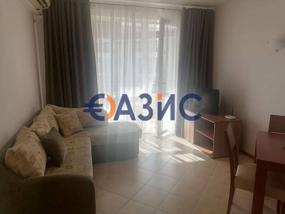 Продава се Тристаен апартамент в к.к. Слънчев бряг - 77 кв.м за 1026 €/кв.м - Снимка #3