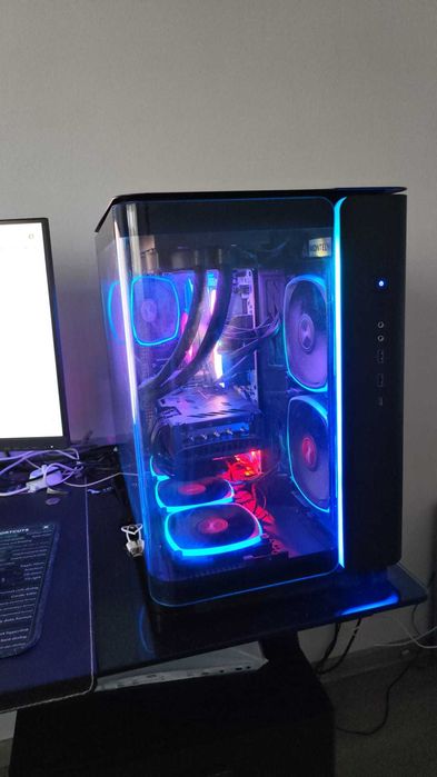 Sistem gaming sau AI local: RX 7900 XTX 24 GB, 64 GB DDR5, Ryzen